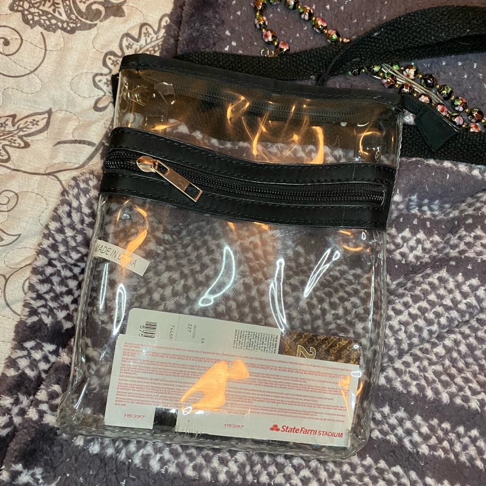 Clear bag to carry your essentials to any arena.